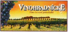 VINOHRADNÍCKE Vino cervené polosladké
