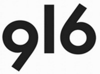 916